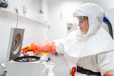 Nová česká laboratoř pro výzkum smrtících virů