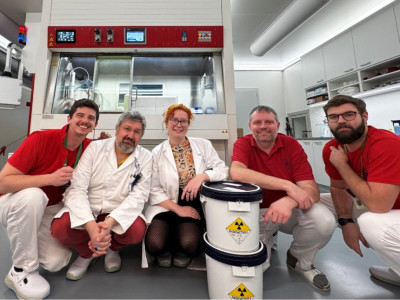 Projekt AlphaStar: česká laboratoř se zařadila mezi světovou špičku ve výrobě vzácného radionuklidu
