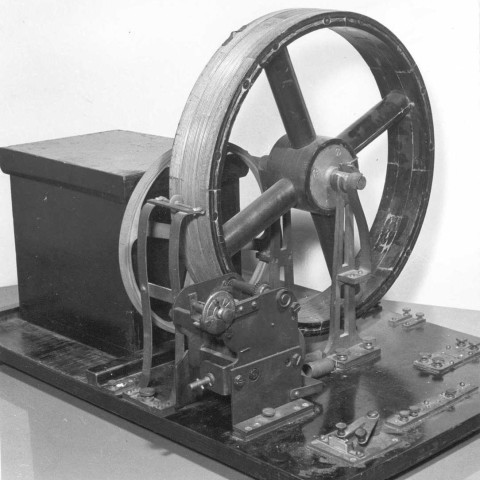 Sto let od vynálezu polarografie