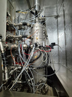 Nový mikroskop v Brně přibližuje svět na úroveň jednotlivých atomů