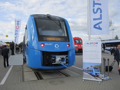 InnoTrans_2016_-_Alstom_iLint_with_Fuel_Cell_Batteries_29782914176